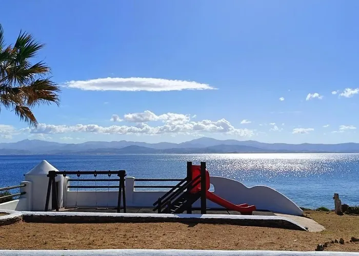 アパート Aura Paros ロガラス