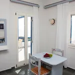Aura Paros Λογαράς