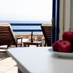 Aura Paros * Λογαράς