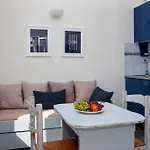 Apartament Aura Paros *