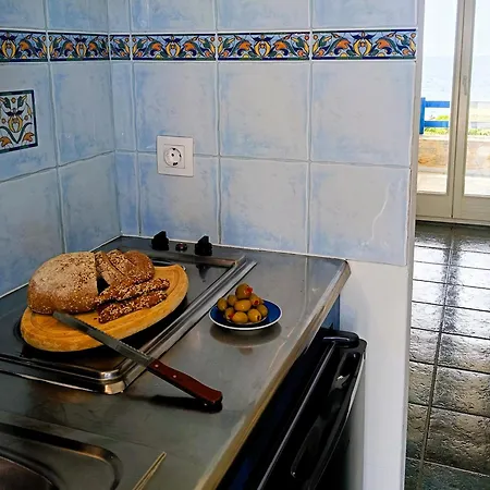 Aura Paros Logaras
